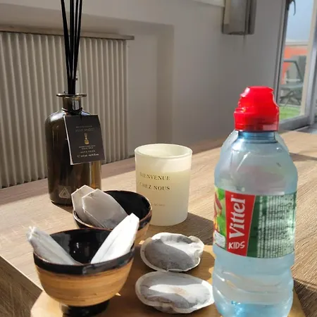 Splendide T2, 200m De La Mer, Climatisé, Parking